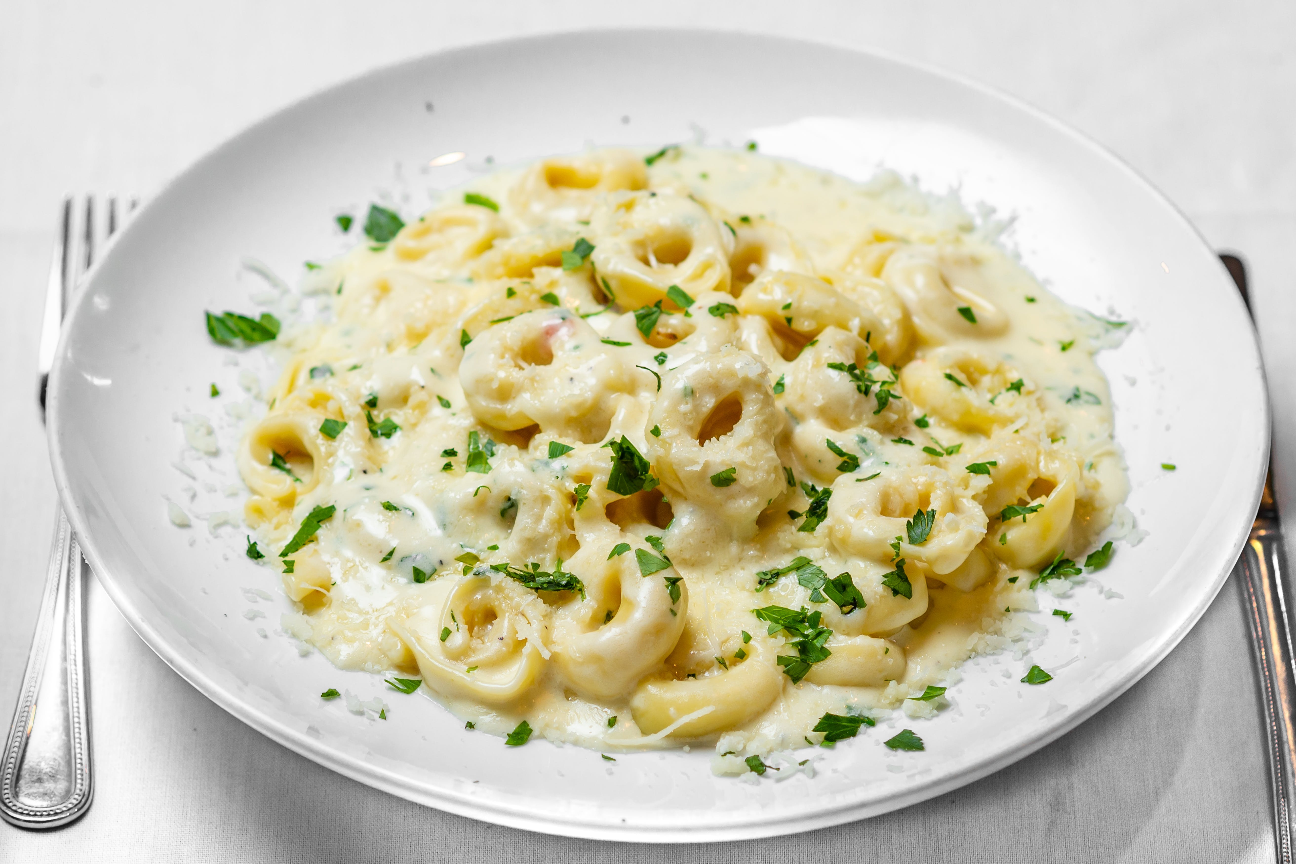 Order Pasta with Alfredo Sauce - Pasta food online from Mancino's Pizza & Italian Cuisine store, Denville on bringmethat.com