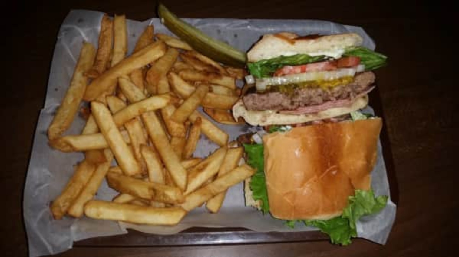 Order Deluxe Burger food online from Jake's Of Willow Glen store, San Jose on bringmethat.com