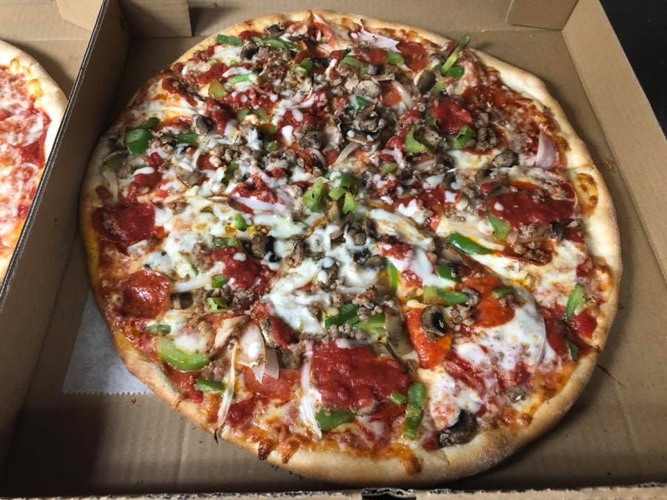 Order Special Pizza - Small 12'' food online from Luigi's Pizzarama store, Levittown on bringmethat.com