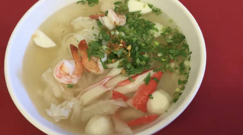 Order S1: Seafood noodle soup  food online from Noodle Palace store, Santa Rosa on bringmethat.com