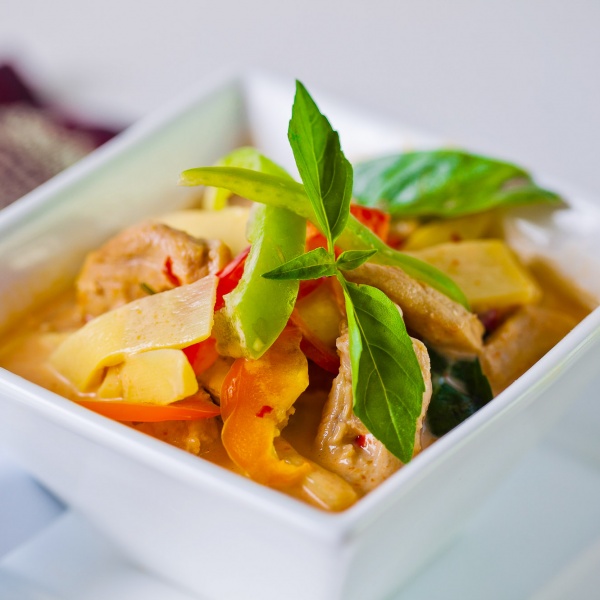 Order Red Curry food online from Siam chan thai cuisine store, Los Angeles on bringmethat.com