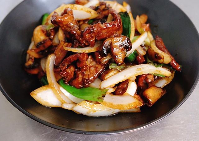 Order S13. Mongolian Beef Tenderloin food online from Lao Sze Chuan store, Skokie on bringmethat.com