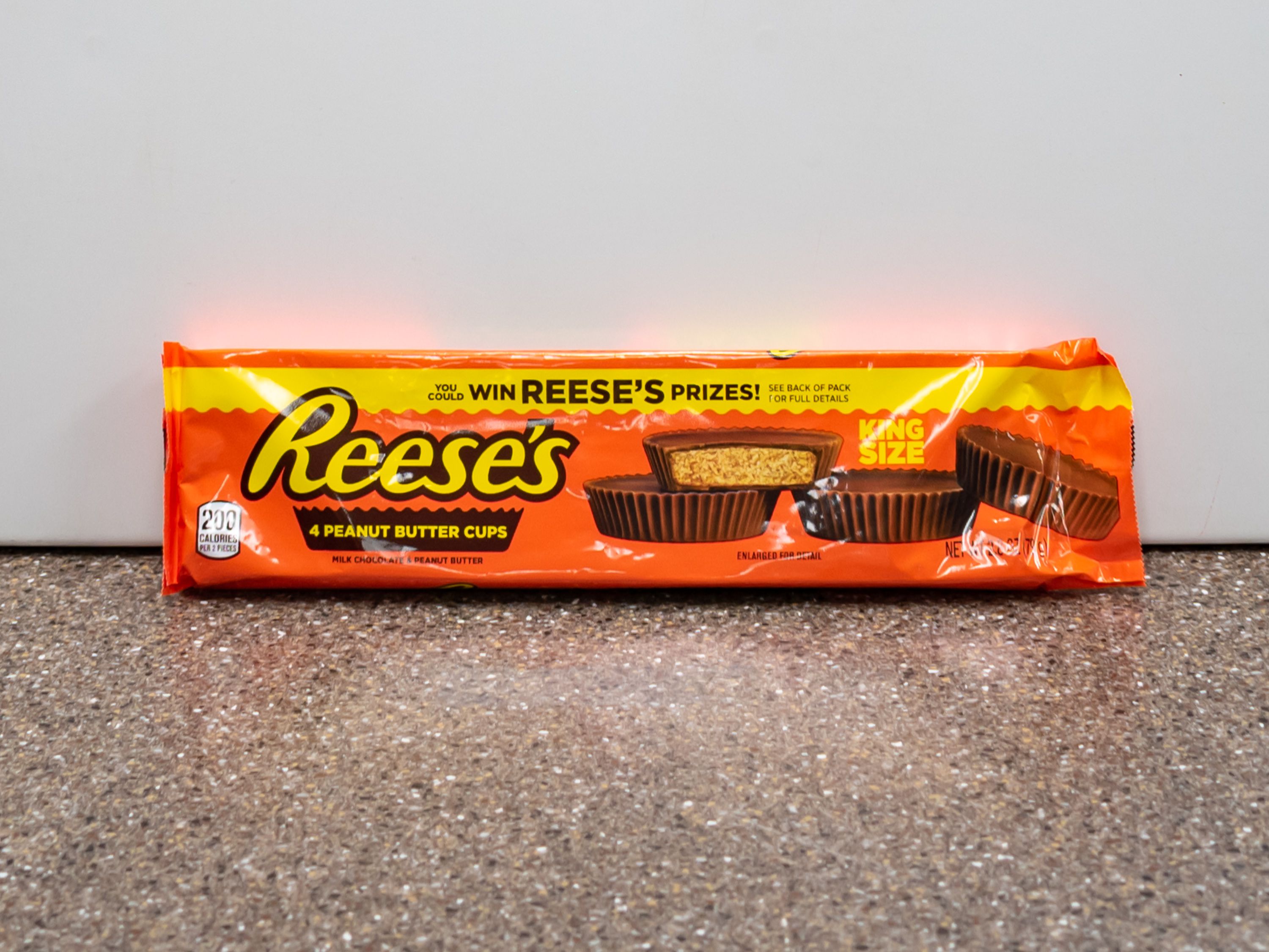 Order Reeses Peanut Butter Cup, 1.5 oz - 2 ct food online from Kangaroo Food Mart store, Cathedral City on bringmethat.com