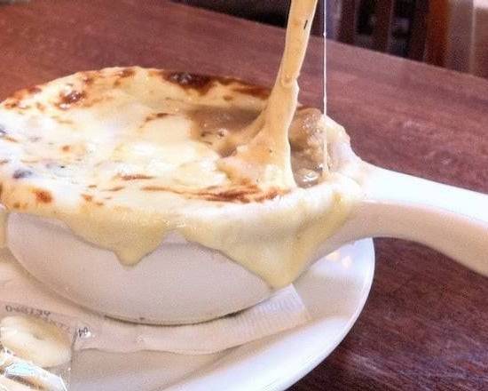 Order French Onion Soup food online from Corcoran's Grill & Pub store, Chicago on bringmethat.com