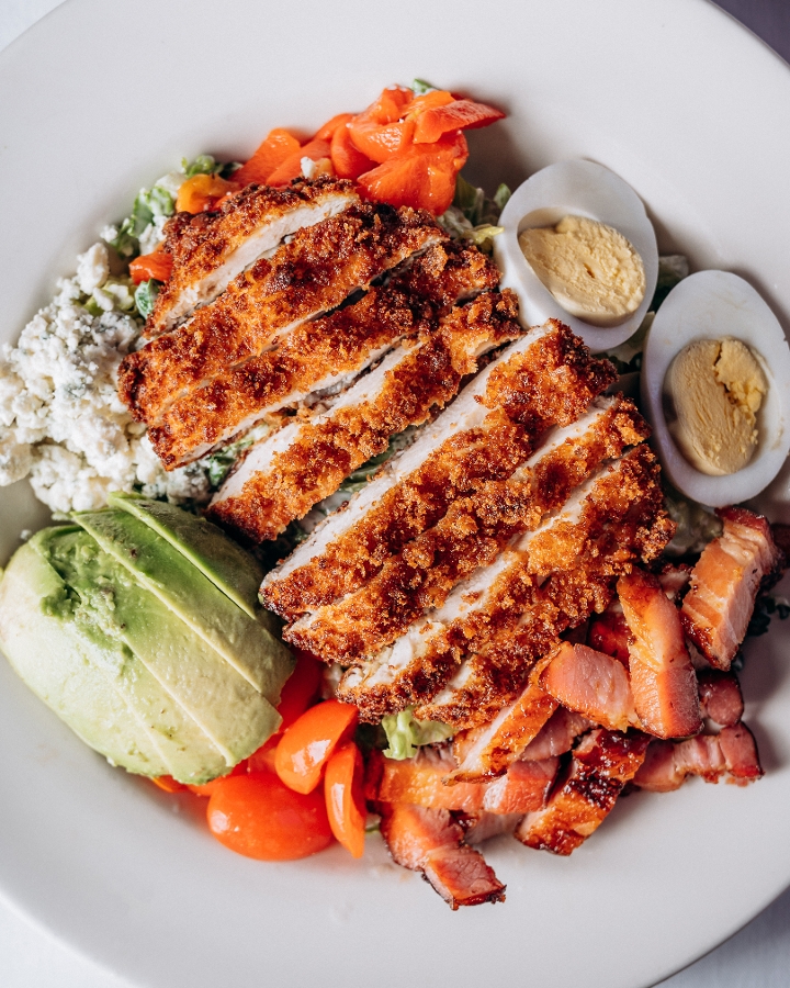 Order Cobb Salad with Crispy Chicken food online from Gene & Georgetti store, Chicago on bringmethat.com