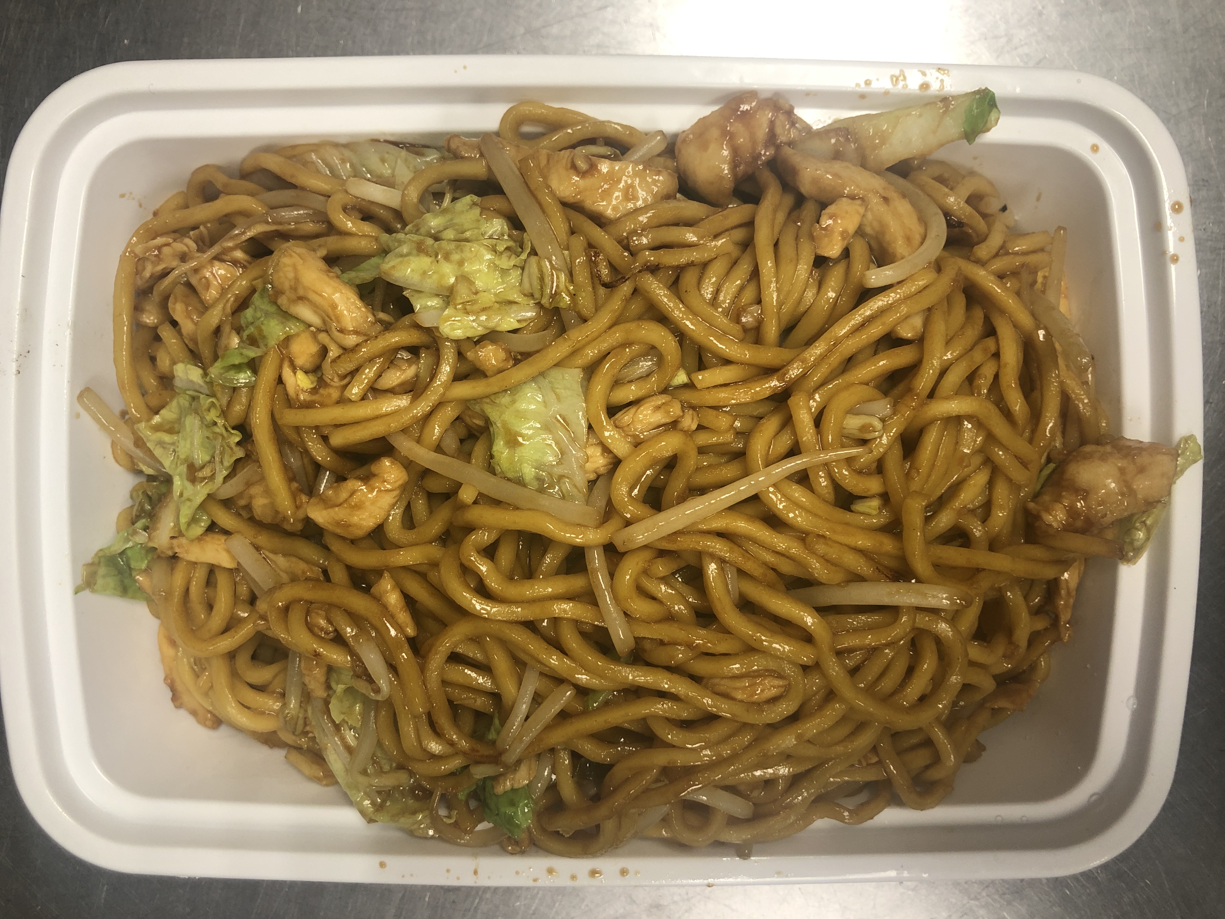 Order 119. Chicken Lo Mein food online from Fortune East store, Garden City Park on bringmethat.com