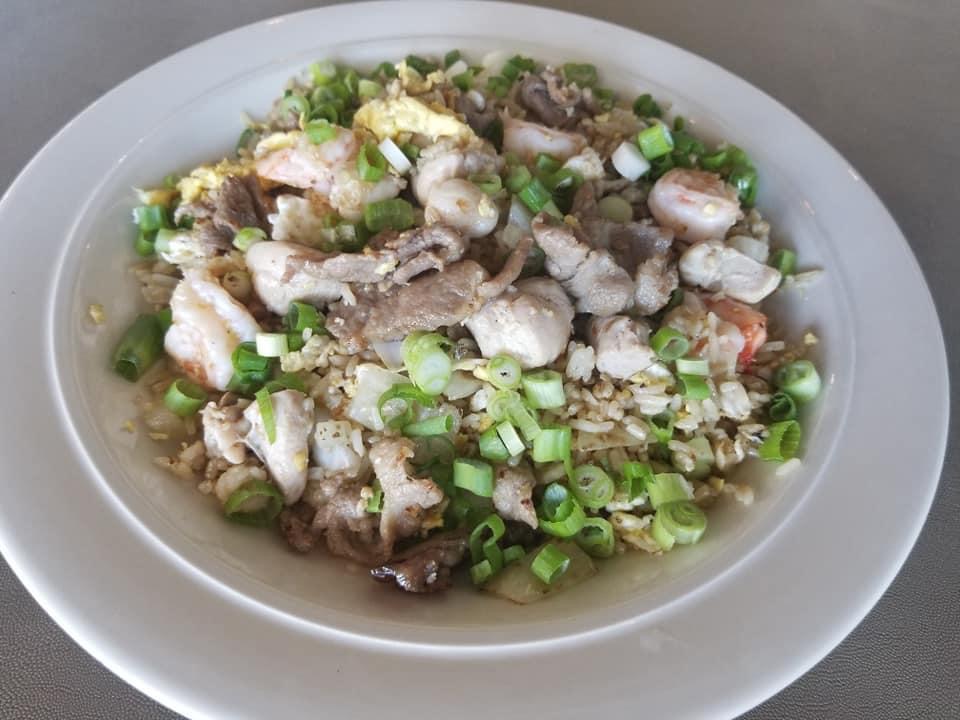 Order Chicken Fried Rice food online from Td Seafood Pho House store, Harvey on bringmethat.com