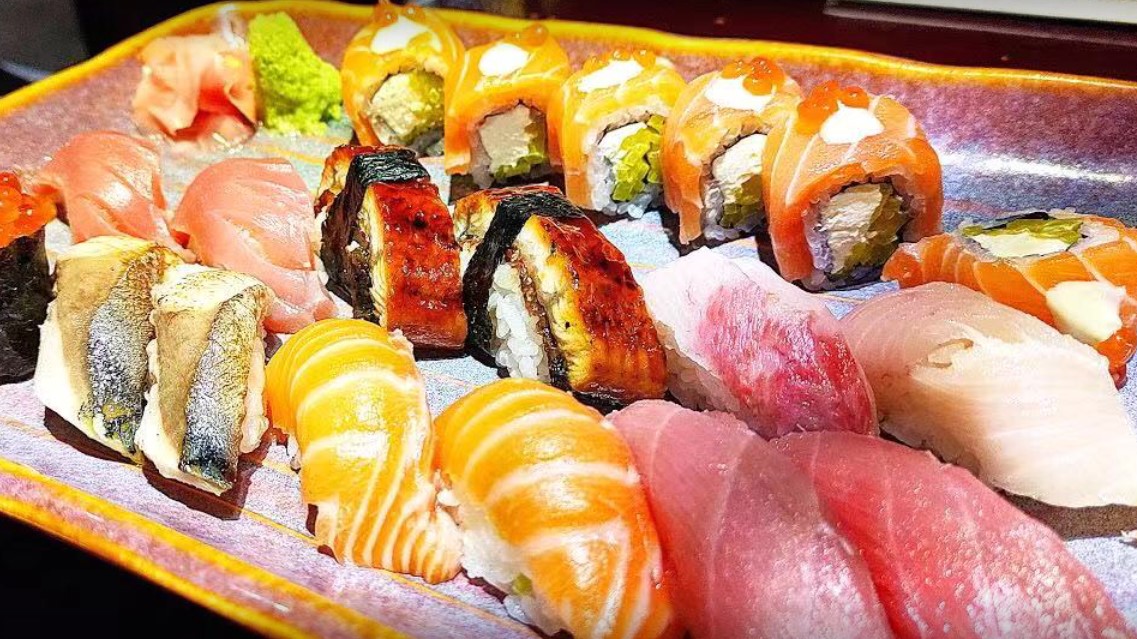 Order Sushi Deluxe  food online from Volcano Asian Cuisine store, Burlington on bringmethat.com