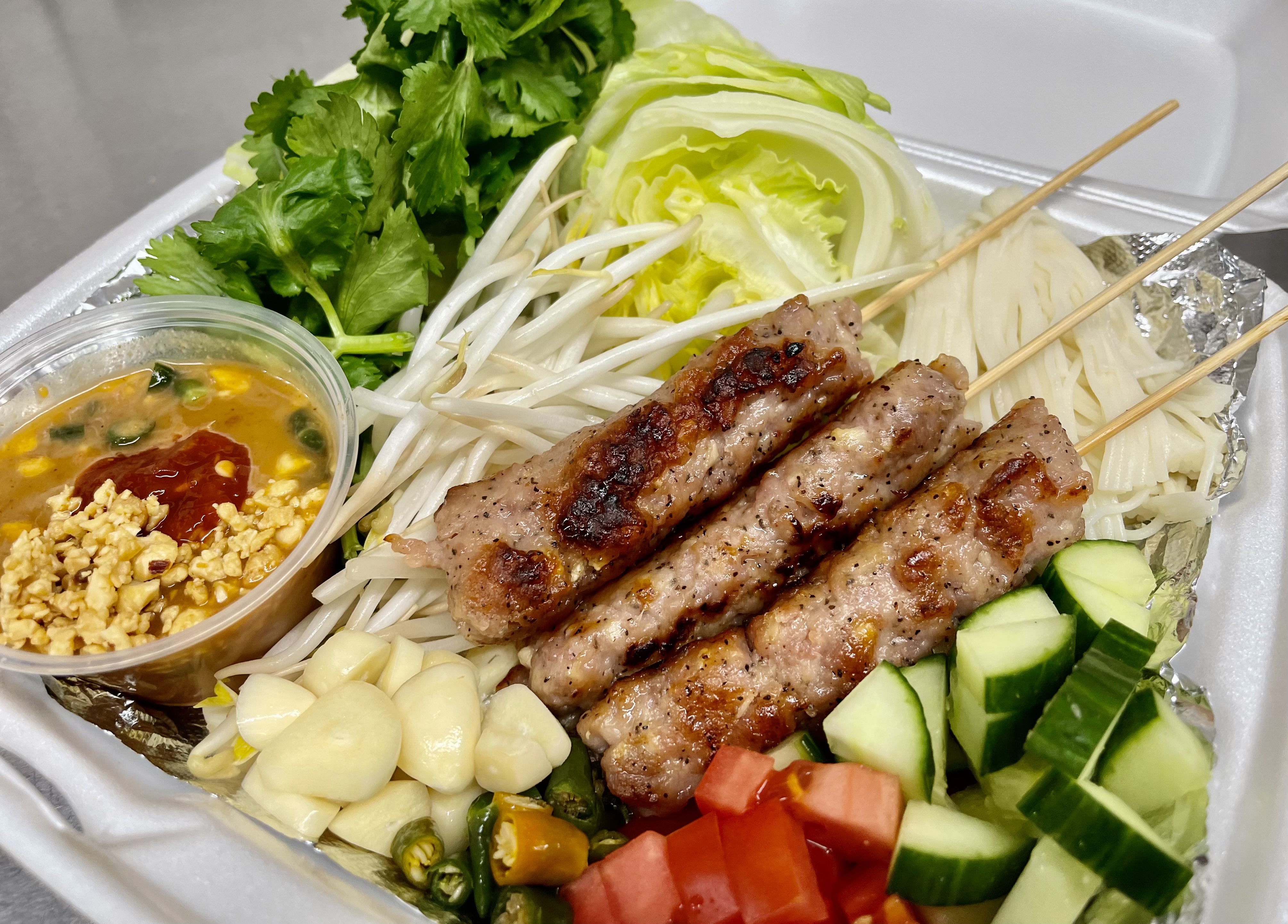 Order Nem Nuong Lettuce Wrap food online from @Bangkok Thai Express store, Carpentersville on bringmethat.com