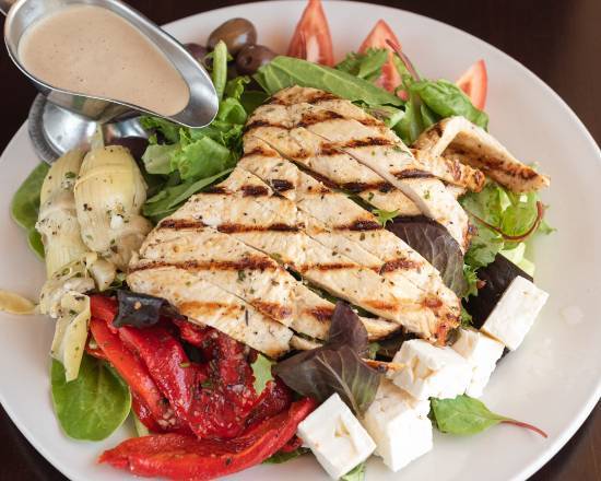 Order Greek Salad food online from Romadeli2 store, Las Vegas on bringmethat.com