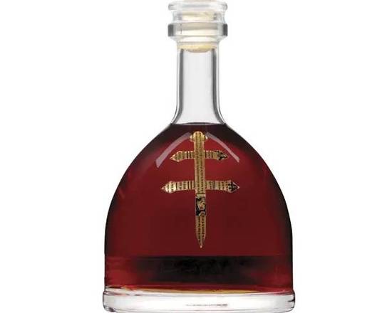 Order D'usse VSOP, 750mL cognac (40.0% ABV) food online from VALU DISCOUNT LIQUOR #1 store, Houston on bringmethat.com