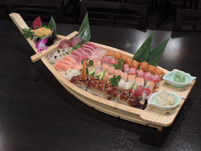 Order M9. Deluxe Sushi Boat Plate food online from Icho Izakaya Fusion Cuisine store, Temple City on bringmethat.com
