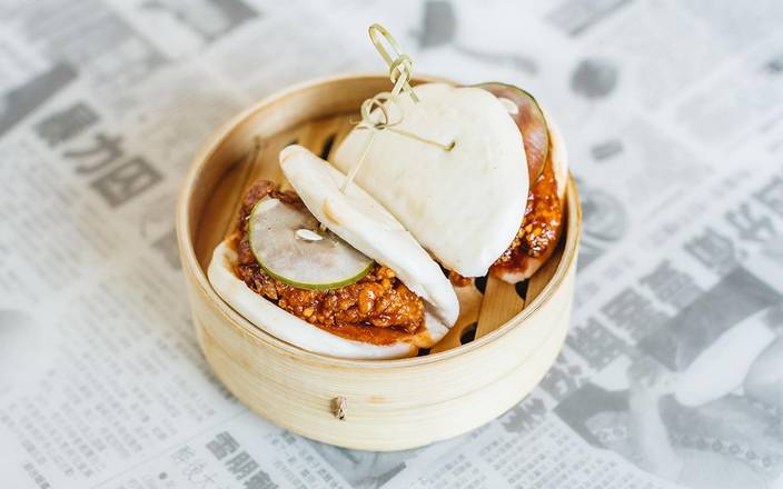 Order Seoul Hot Chicken Bao food online from Hawkers Asian Street Fare store, Nashville-Davidson on bringmethat.com