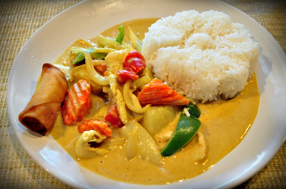 Order Lunch Yellow Curry food online from Rice Thai Cookery store, Portland on bringmethat.com