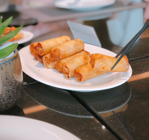 Order Japanese Spring Roll food online from Fuji Steak House store, Hamilton on bringmethat.com
