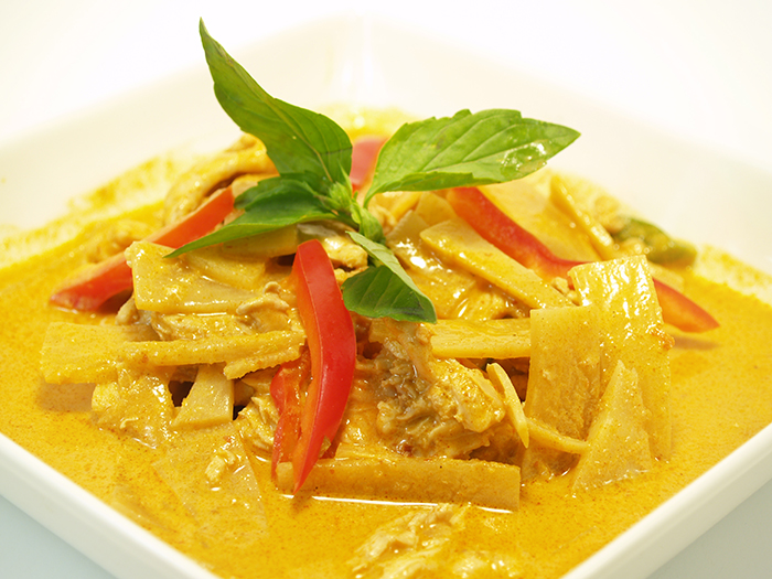 Order Red Curry food online from Sa Ung Thai Restaurant store, Harbor City on bringmethat.com