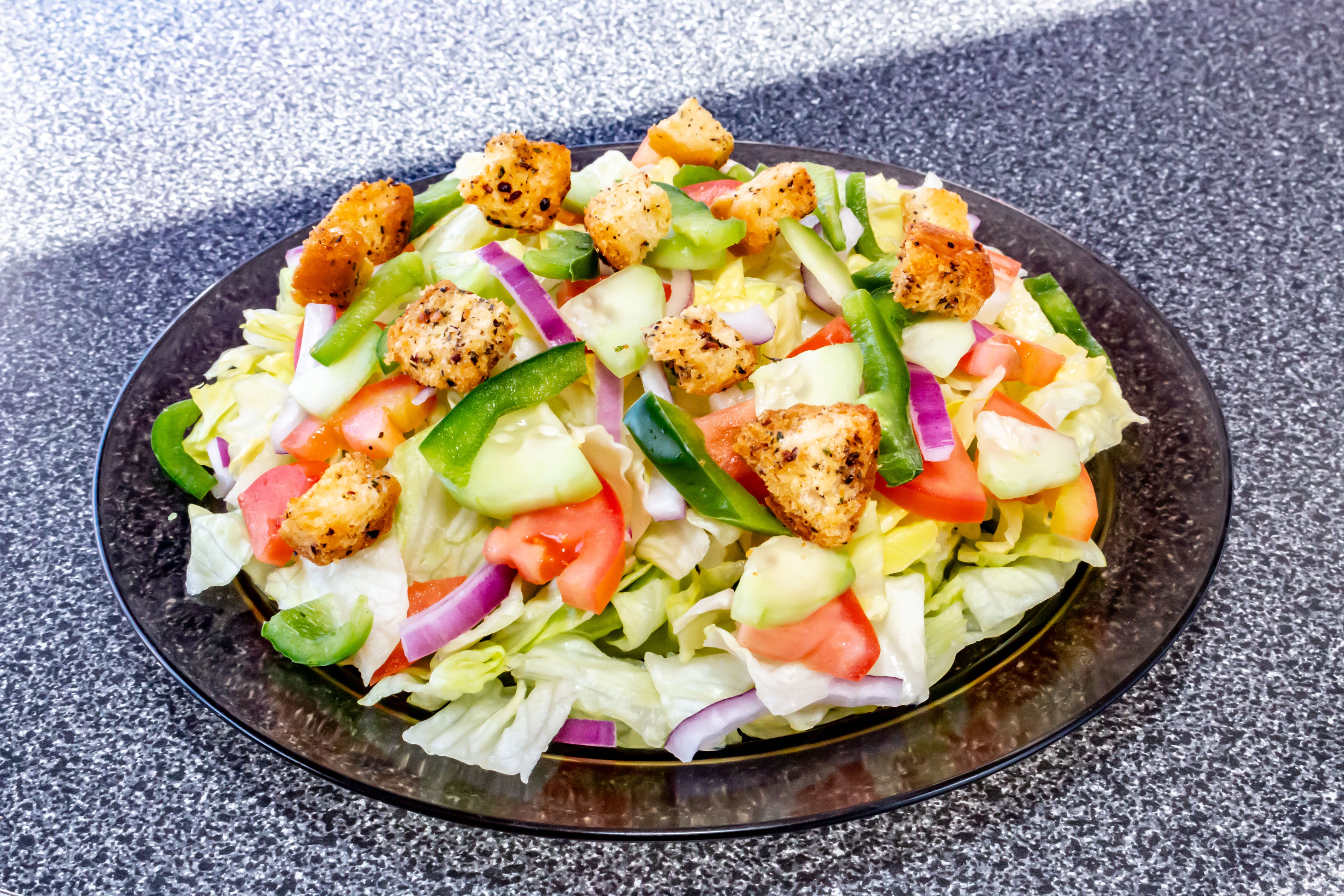 Order Garden House Salad - Side food online from Mario's Pizza store, Northbrook on bringmethat.com
