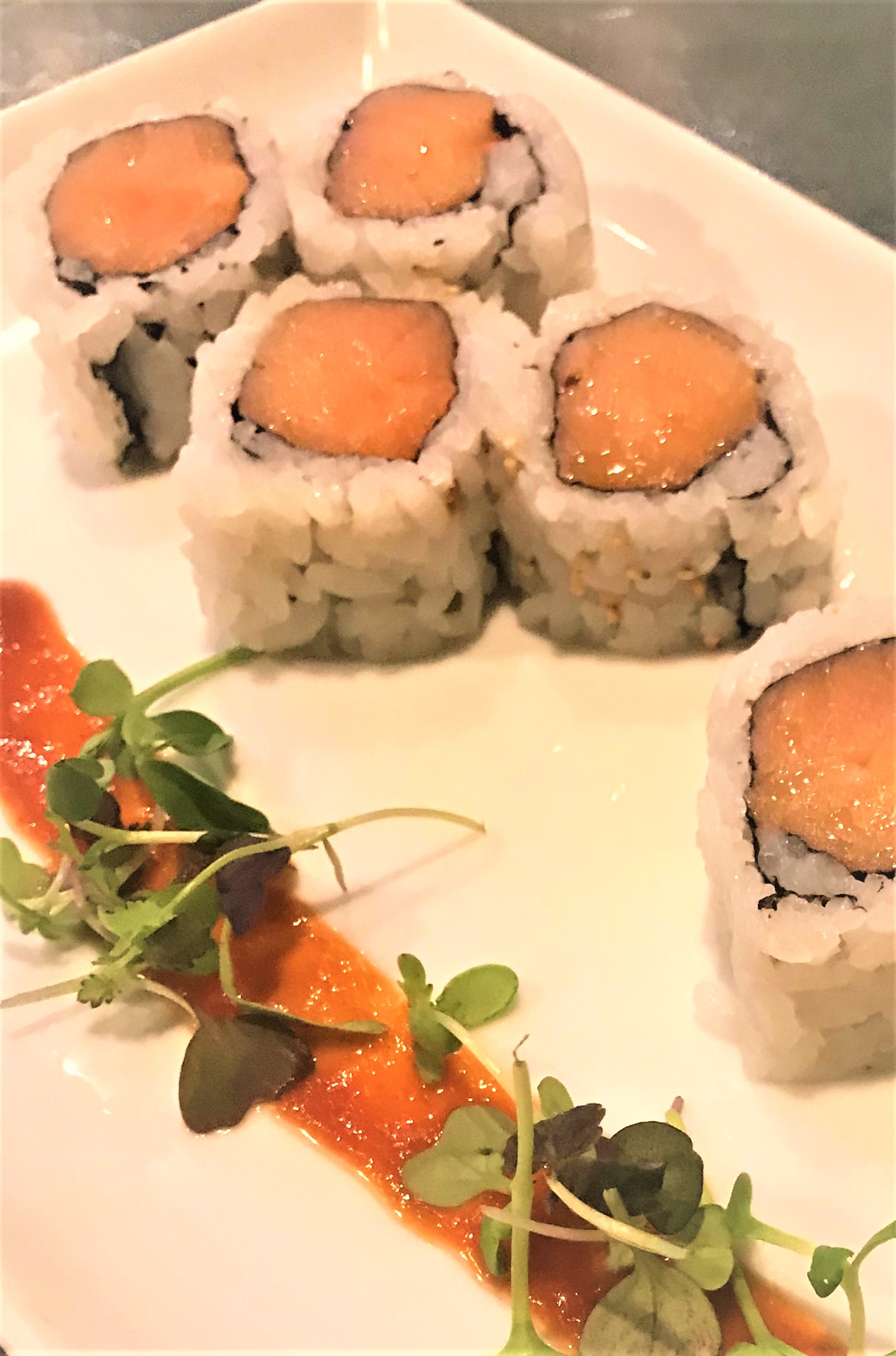 Order Smoked Salmon Maki food online from Hot Woks Cool Sushi On Adams store, Chicago on bringmethat.com