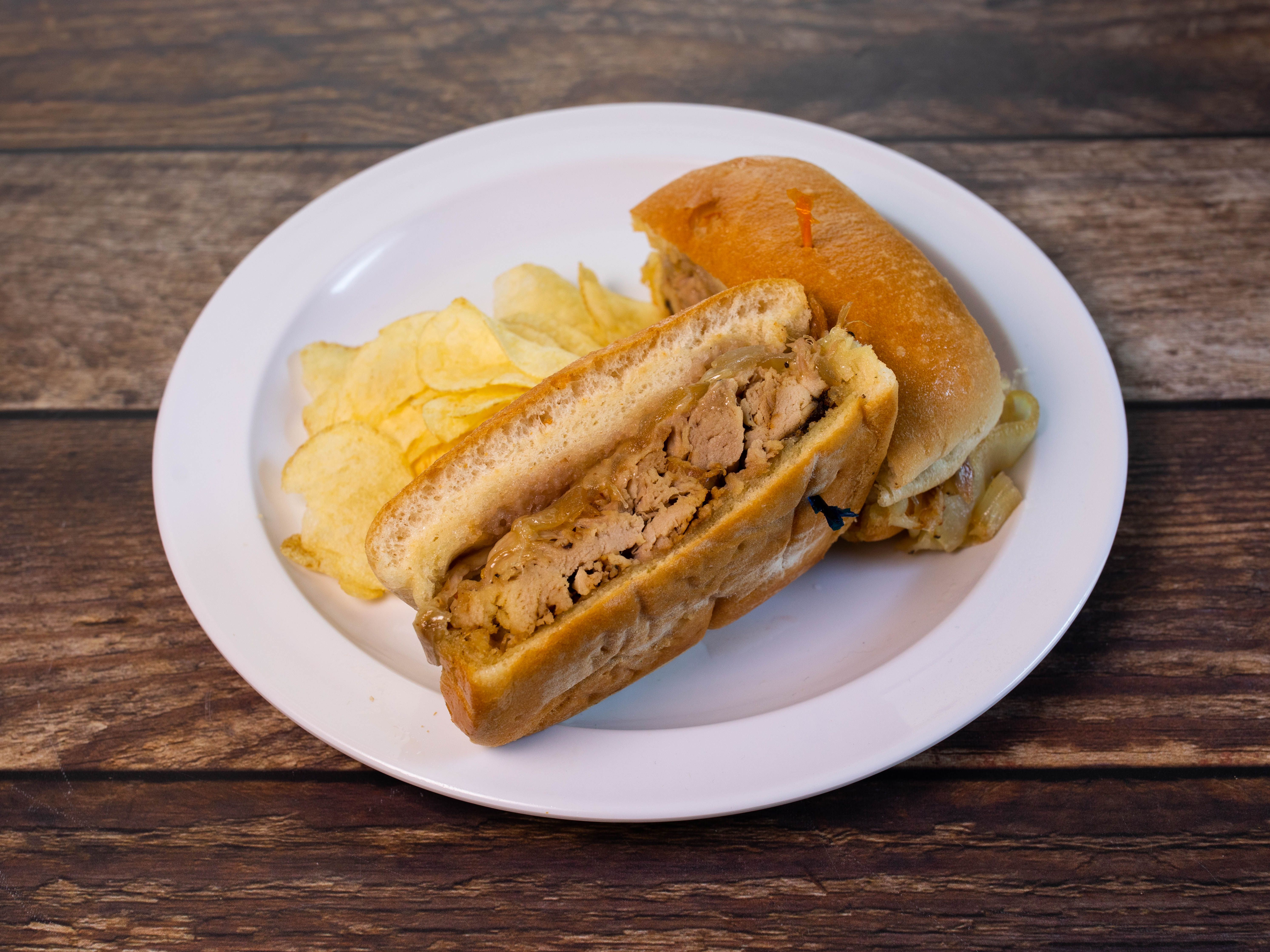Order Chipotle Pork Sandwich food online from Fairfield Market & Cafe store, Shreveport on bringmethat.com
