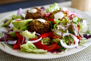 Order Falafel Salad food online from New York Pizza & Family Restaurant store, Tannersville on bringmethat.com