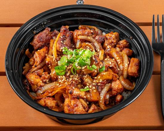 Order Spicy Chicken Bulgogi Bowl food online from Maddie Cafe &amp; Grill store, Garden Grove on bringmethat.com