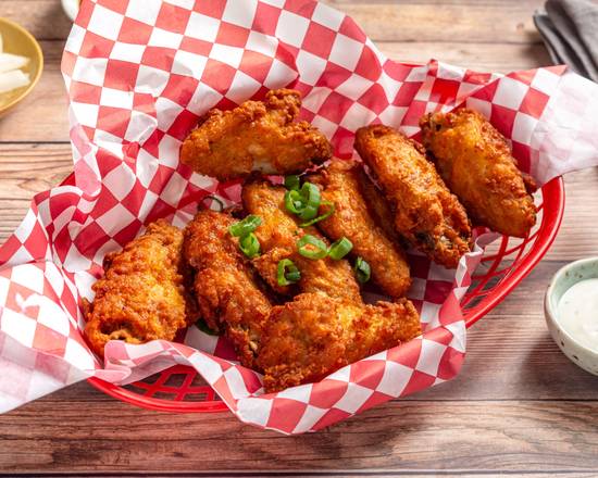Order Spicy Chicken Wings (8 pcs) food online from Bobby's Hawaiian Style Restaurant store, Lynnwood on bringmethat.com