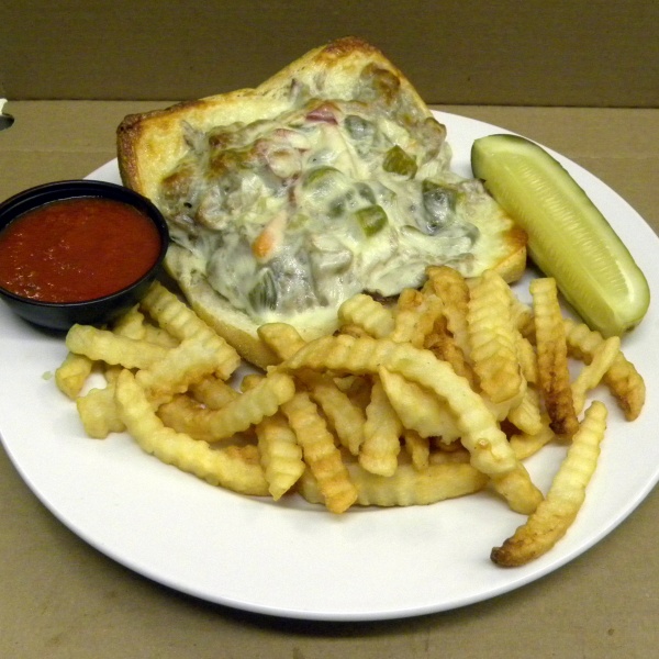 Order Magoo's Special Beef Sandwich food online from Fatty Magoos Bar & Eatery store, Bolingbrook on bringmethat.com