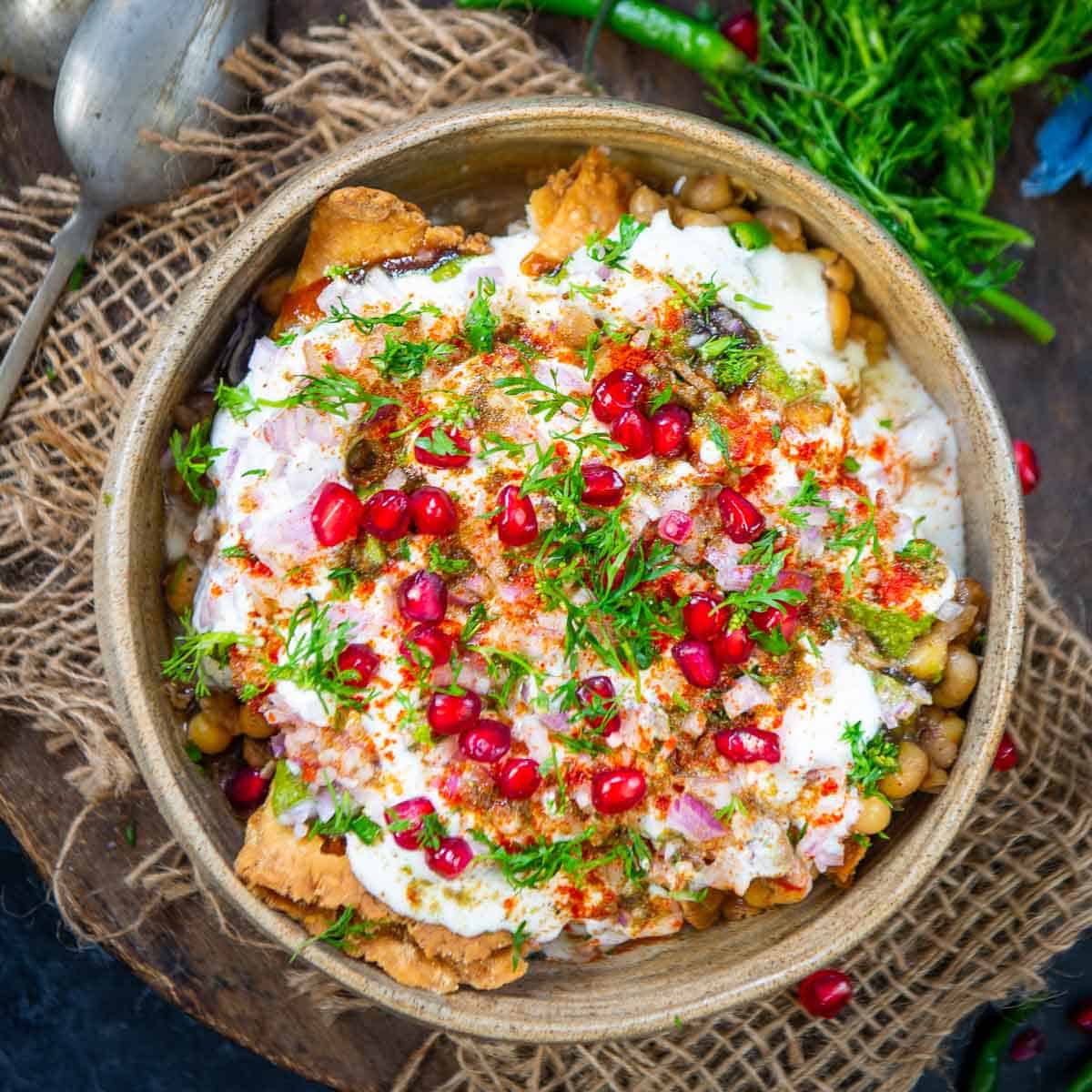 Order Samosa Chaat food online from Baisakhi Dhaba store, Tempe on bringmethat.com