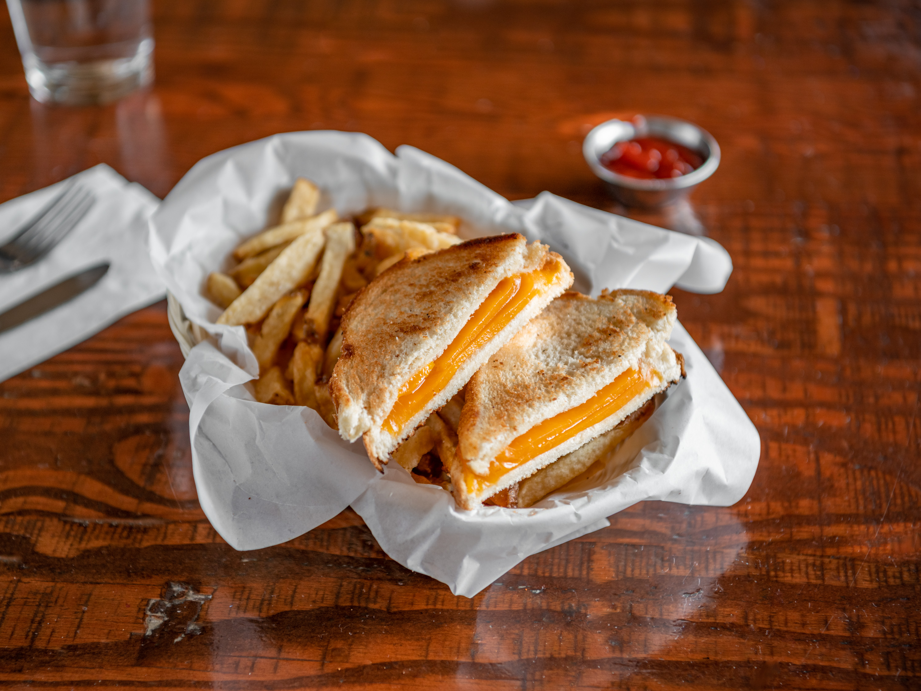 Order Kids Grilled Cheese Sandwich food online from Albany Taproom store, Albany on bringmethat.com