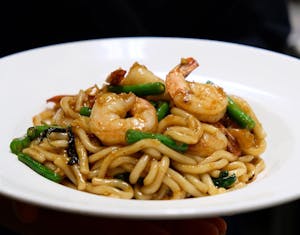Order Spicy Garlic Noodles food online from Mint Leaf Cuisine store, Saratoga on bringmethat.com