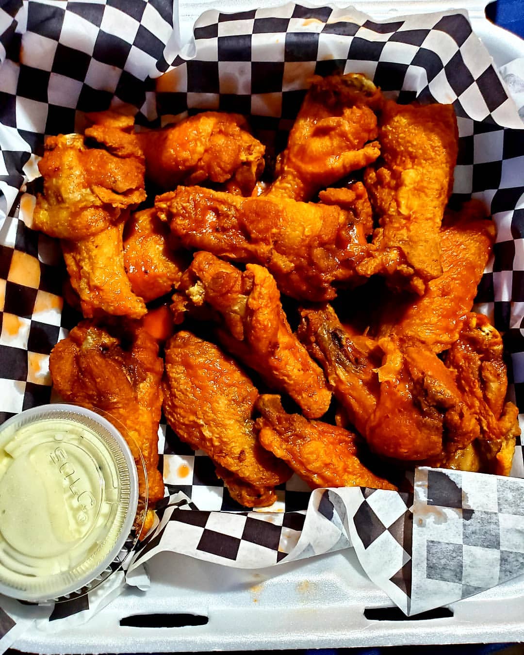 Order 5 Piece Buffalo Chicken Wings with fries food online from 5 brothers gourmet deli store, New York on bringmethat.com