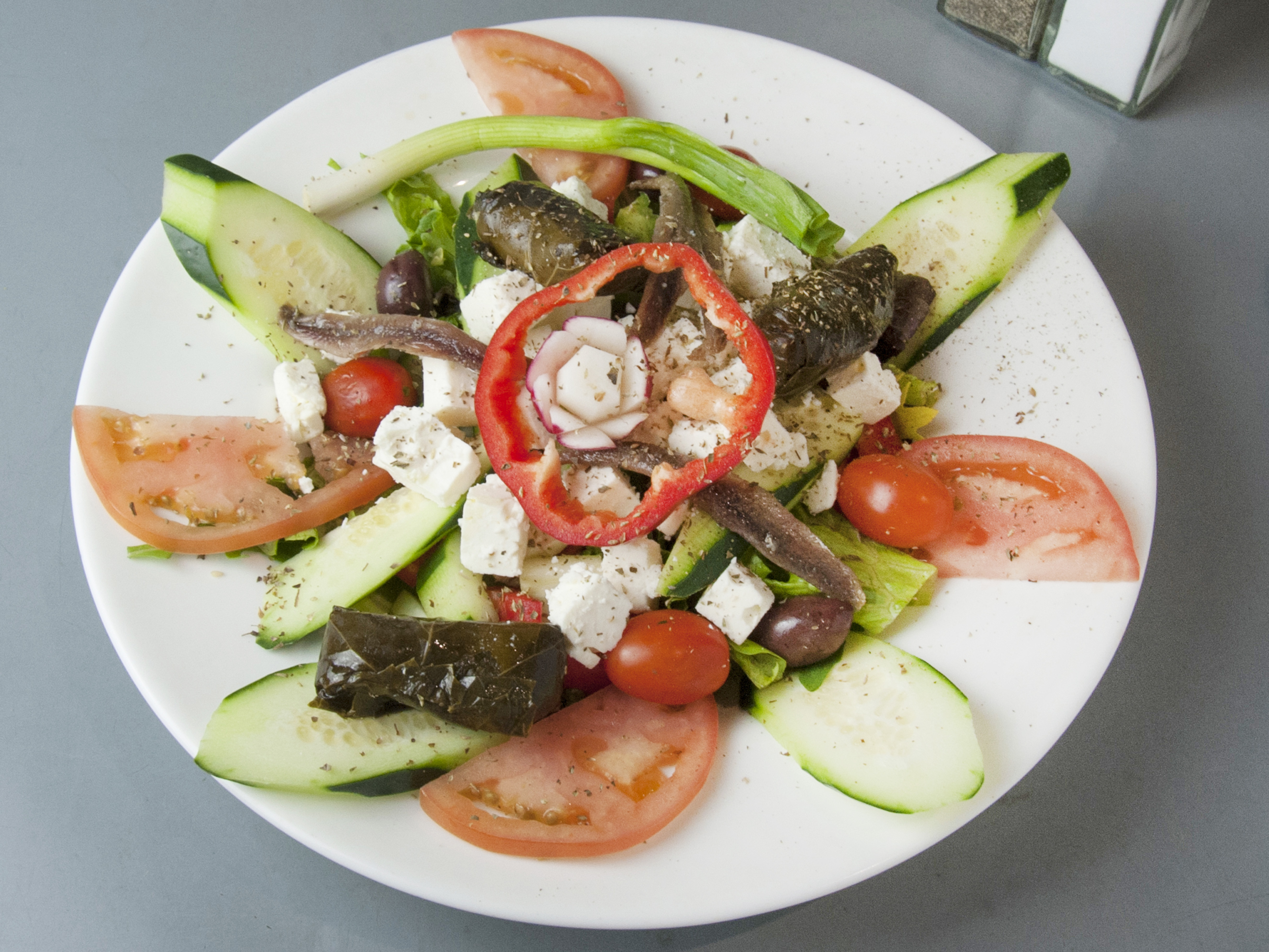 Order Greek Salad food online from Malibu diner restaurant store, New York on bringmethat.com