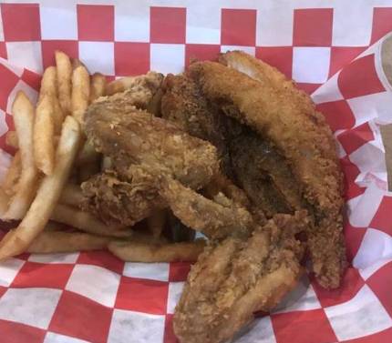 Order Perch and Wing food online from Harold's Chicken #88 store, Chicago on bringmethat.com