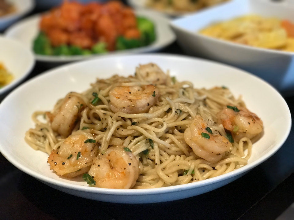 Order Garlic Butter Noodles w/ Shrimp food online from Kung Pao Bistro store, West Hollywood on bringmethat.com