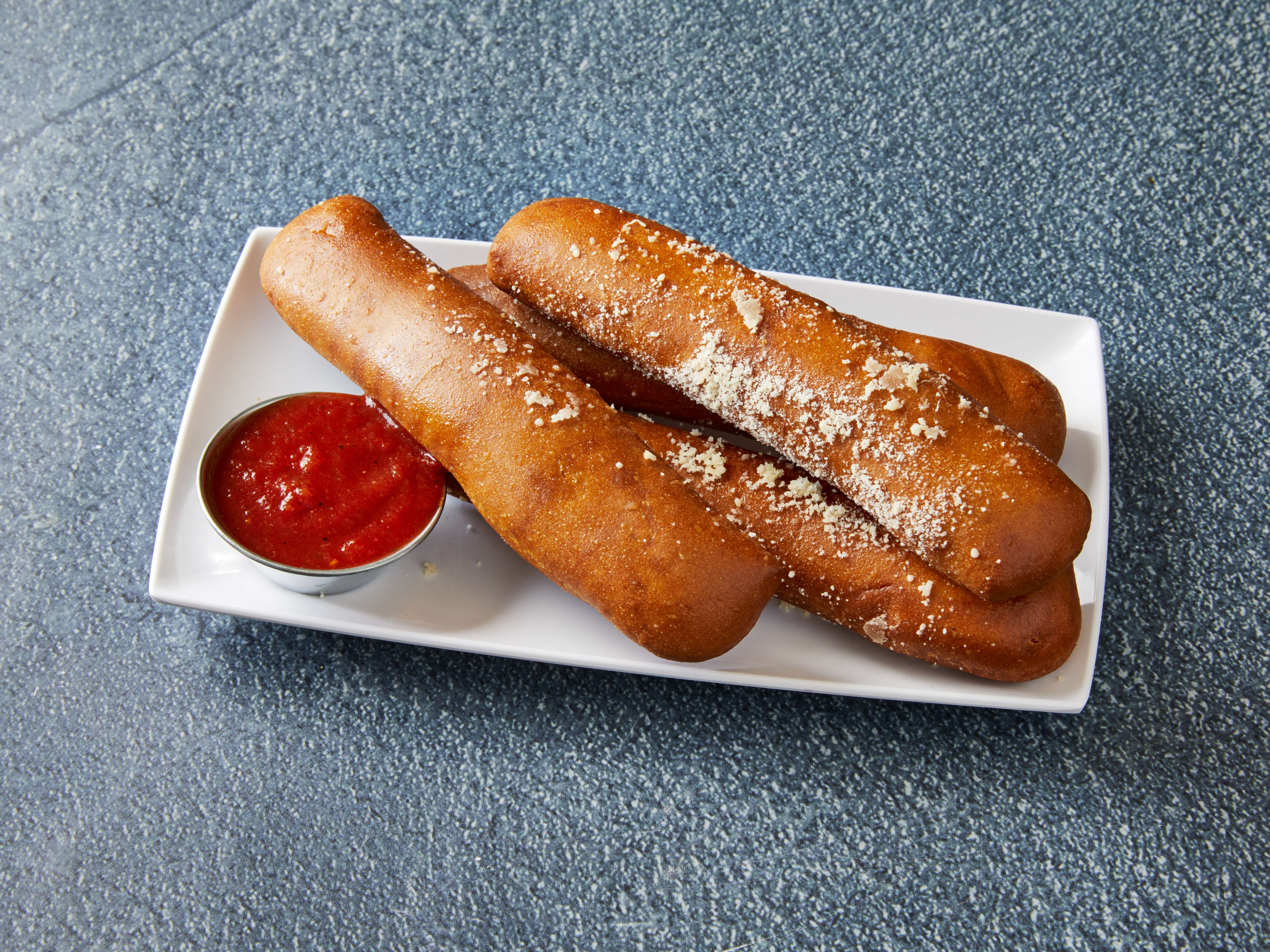 Order Cheesy Breadsticks food online from Pete's Pizza store, Chicago on bringmethat.com