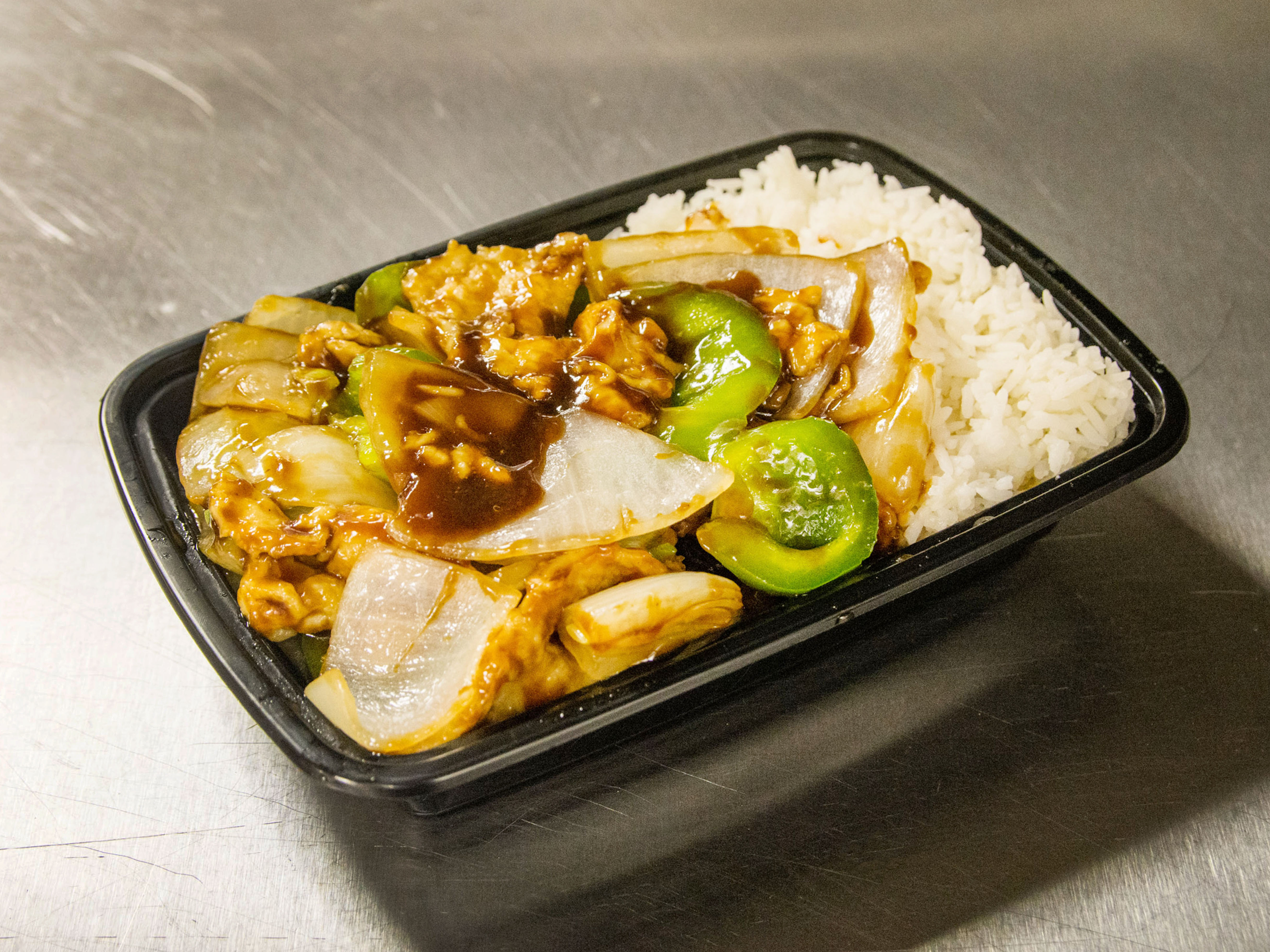 Order 48. Chicken with Peppers and Onions food online from Eastern Carryout store, Pasadena on bringmethat.com