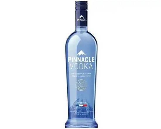 Order Pinnacle Original, 1.75L vodka (40.0% ABV) food online from Bushwick store, Brooklyn on bringmethat.com