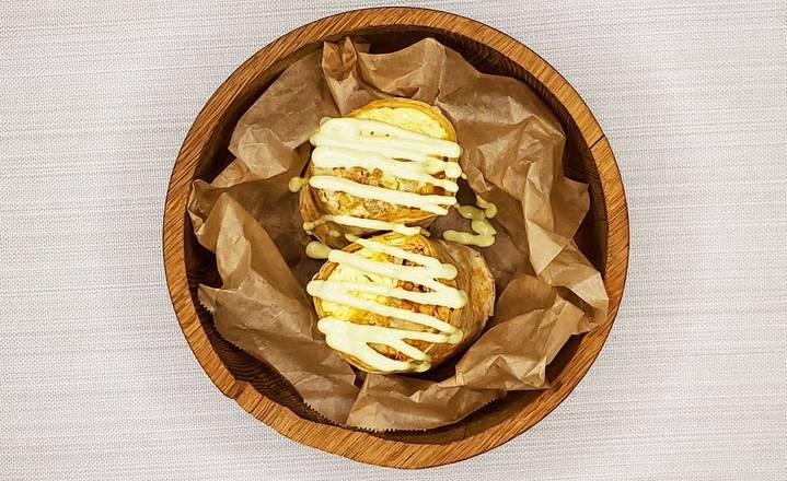 Order Shredded Chicken Breakfast Burrito food online from Oscar Pancake Bar store, Burbank on bringmethat.com