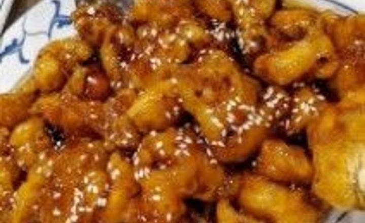 Order Sesame Chicken food online from Paradise Asian Cafe store, Aurora on bringmethat.com