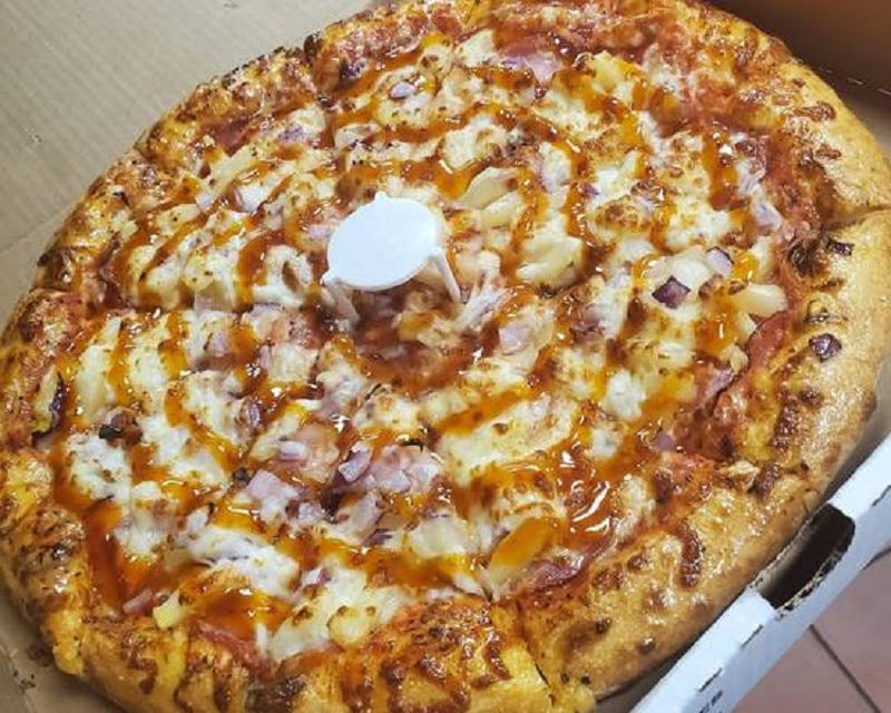 Order Nosebleed-Spicy Pizza - Small 10'' food online from Grandstand Pizza store, El Cajon on bringmethat.com