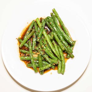 Order A1. Spicy Garlic Green Beans - Đau Xanh Xao Toi food online from Cyclo Vietnamese Cuisine store, Chandler on bringmethat.com