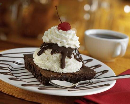 Order Brownie Bottom Pie food online from Bennigan On The Fly store, Coralville on bringmethat.com