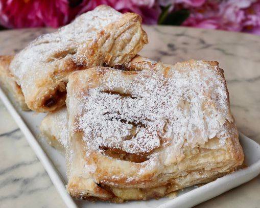 Order Apple Strudel food online from Cafe Sheera Beverly Hills store, Beverly Hills on bringmethat.com