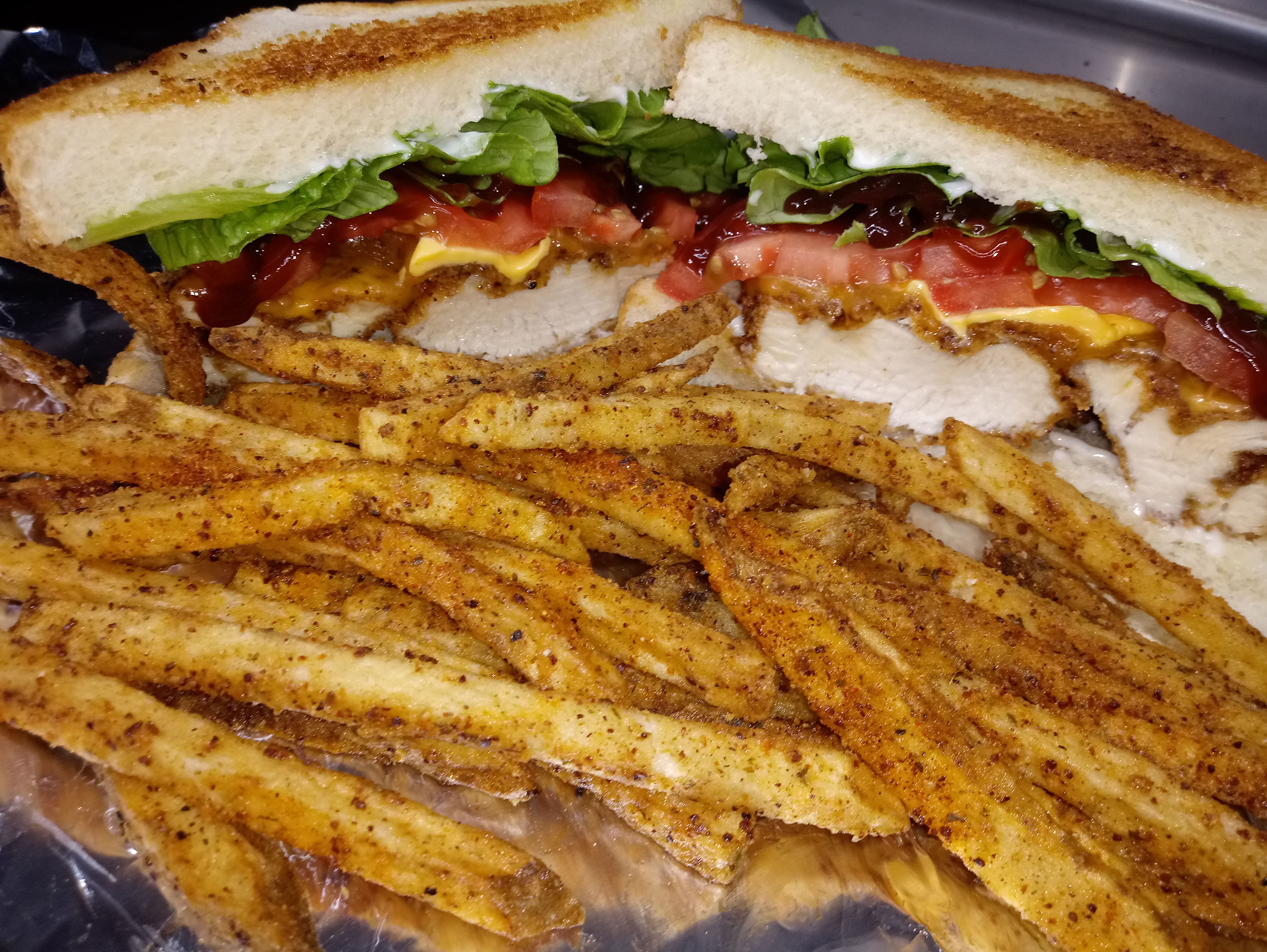 Order Grilled Chicken Sandwich food online from Tastee Buddies store, Katy on bringmethat.com