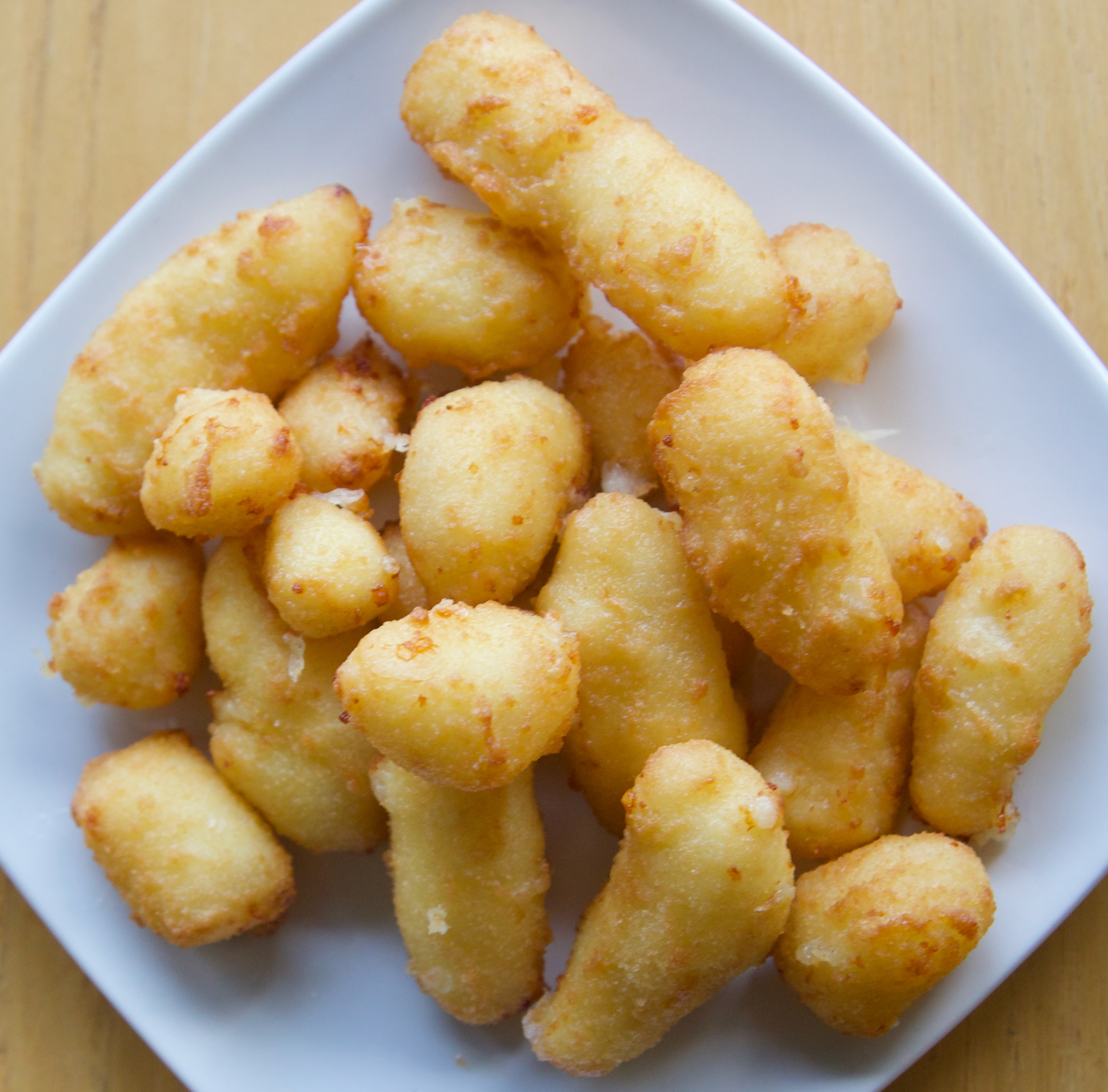 Order Cheese Curds with Red Sauce food online from Jimano's Pizzeria store, Waukegan on bringmethat.com