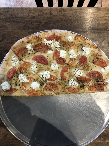 Order White Tomato Basil Pizza food online from Noho Pizza store, Albany on bringmethat.com