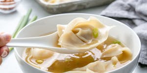 Order SP7. Wonton Soup food online from Chang Thai & Pho store, North Bend on bringmethat.com