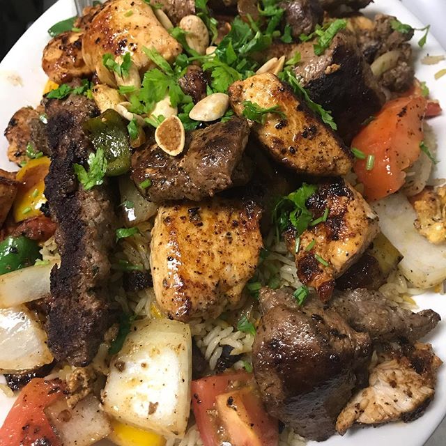 Order Mashawi Mix Plate Single food online from Queen Sweets & Bakery store, Kansas City on bringmethat.com