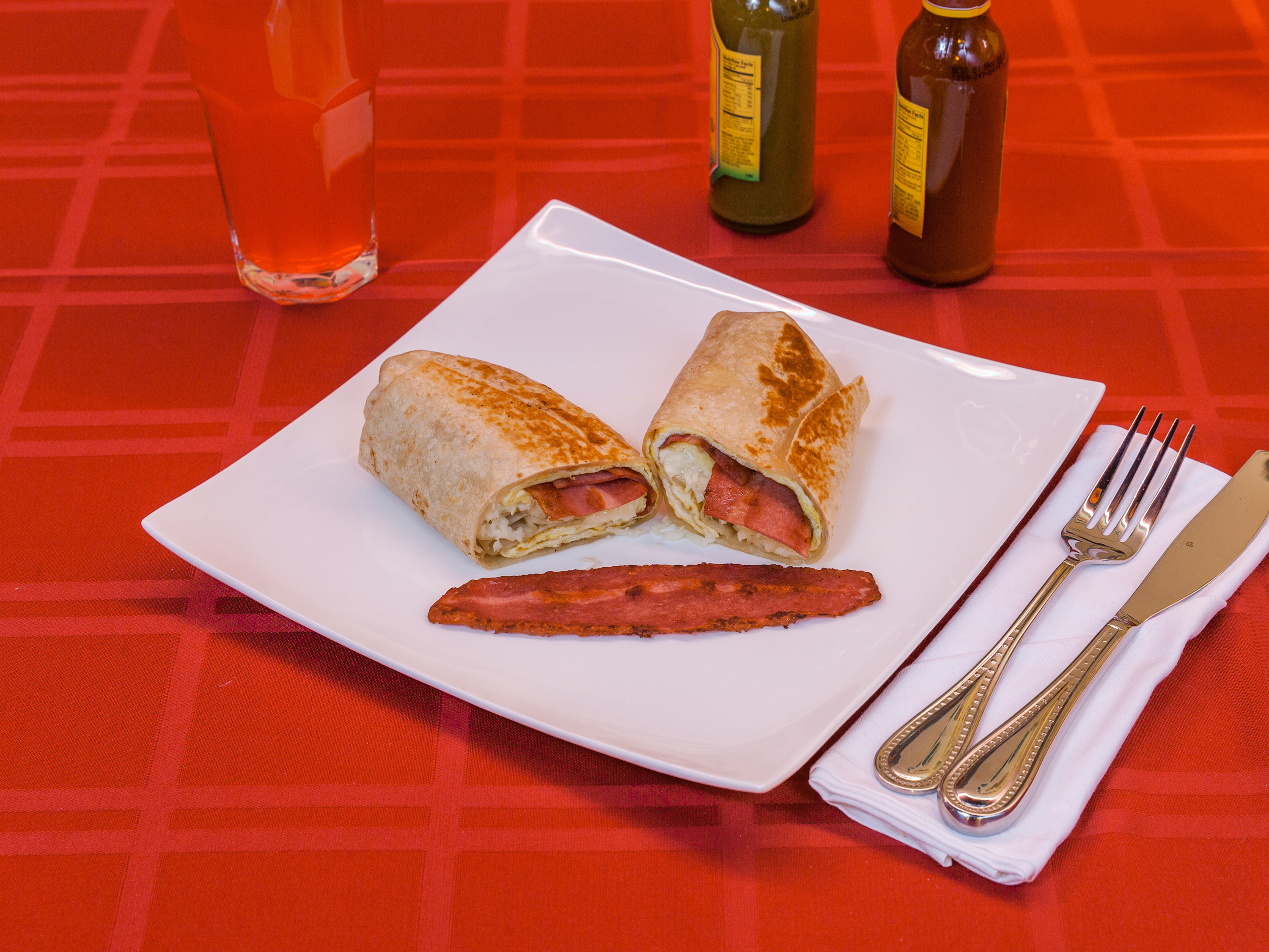 Order Turkey Bacon and Egg Burrito food online from Jaimito's burritos store, Chicago on bringmethat.com