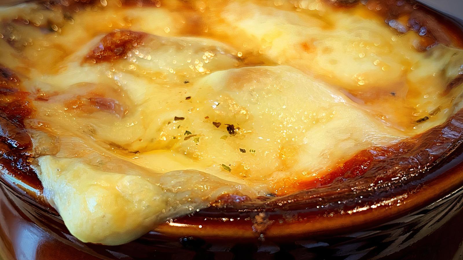 Order French Onion food online from The Hideaway store, Saratoga Springs on bringmethat.com